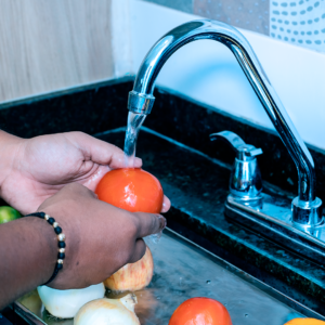 ¡Secretos del bienestar! Desinfectar frutas y verduras para una vida plena